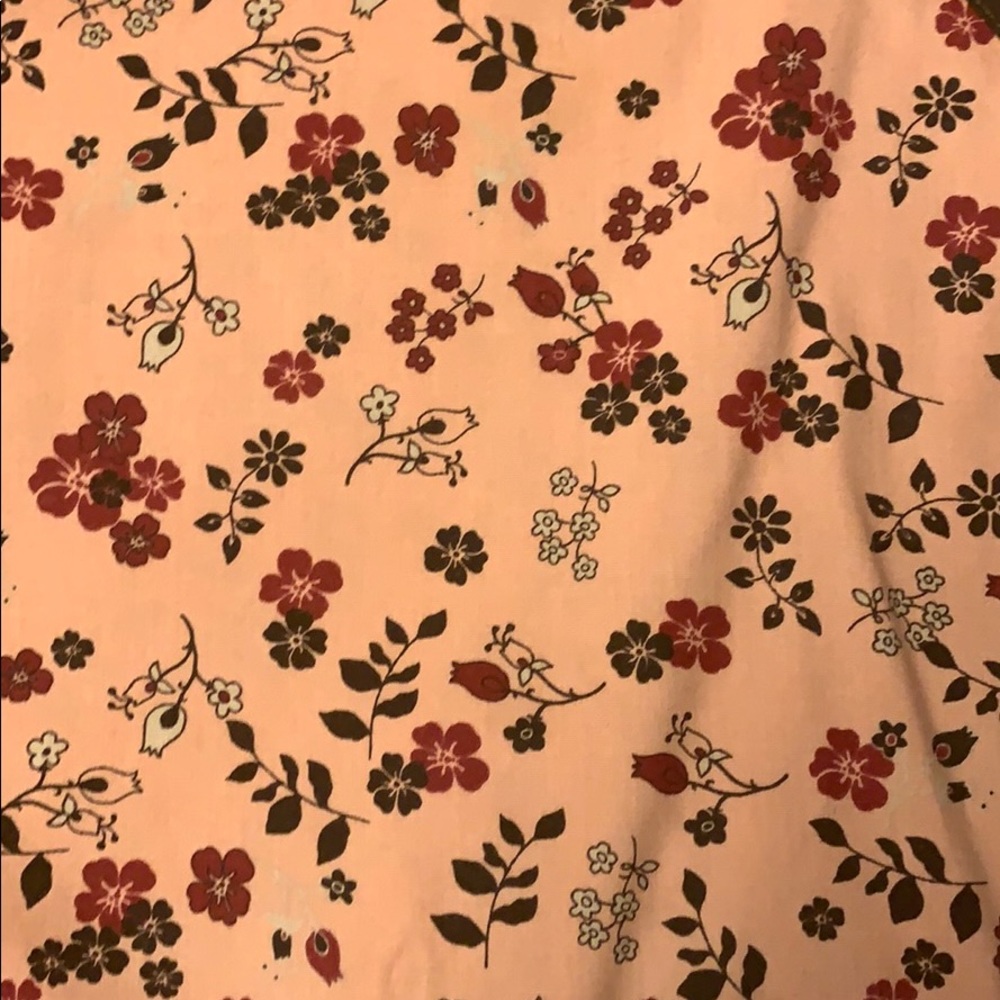 Scrub Top - Picture 2 of 3